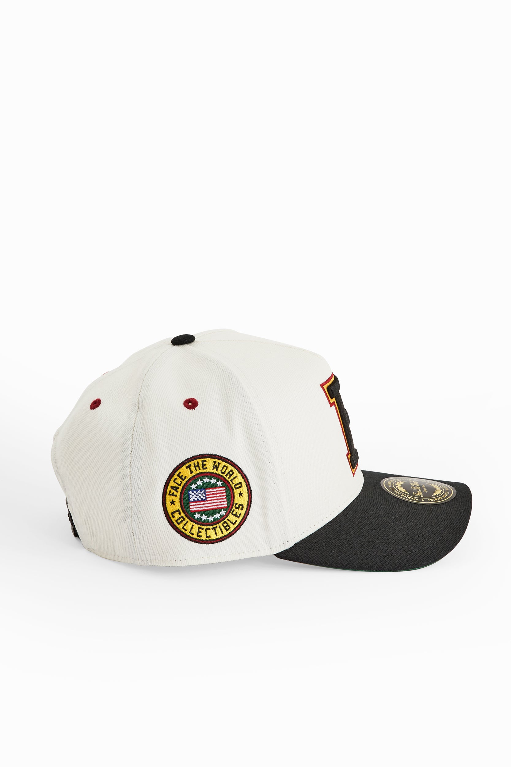 ComplexCon ’25 Collectibles Snapback – Cream Edition